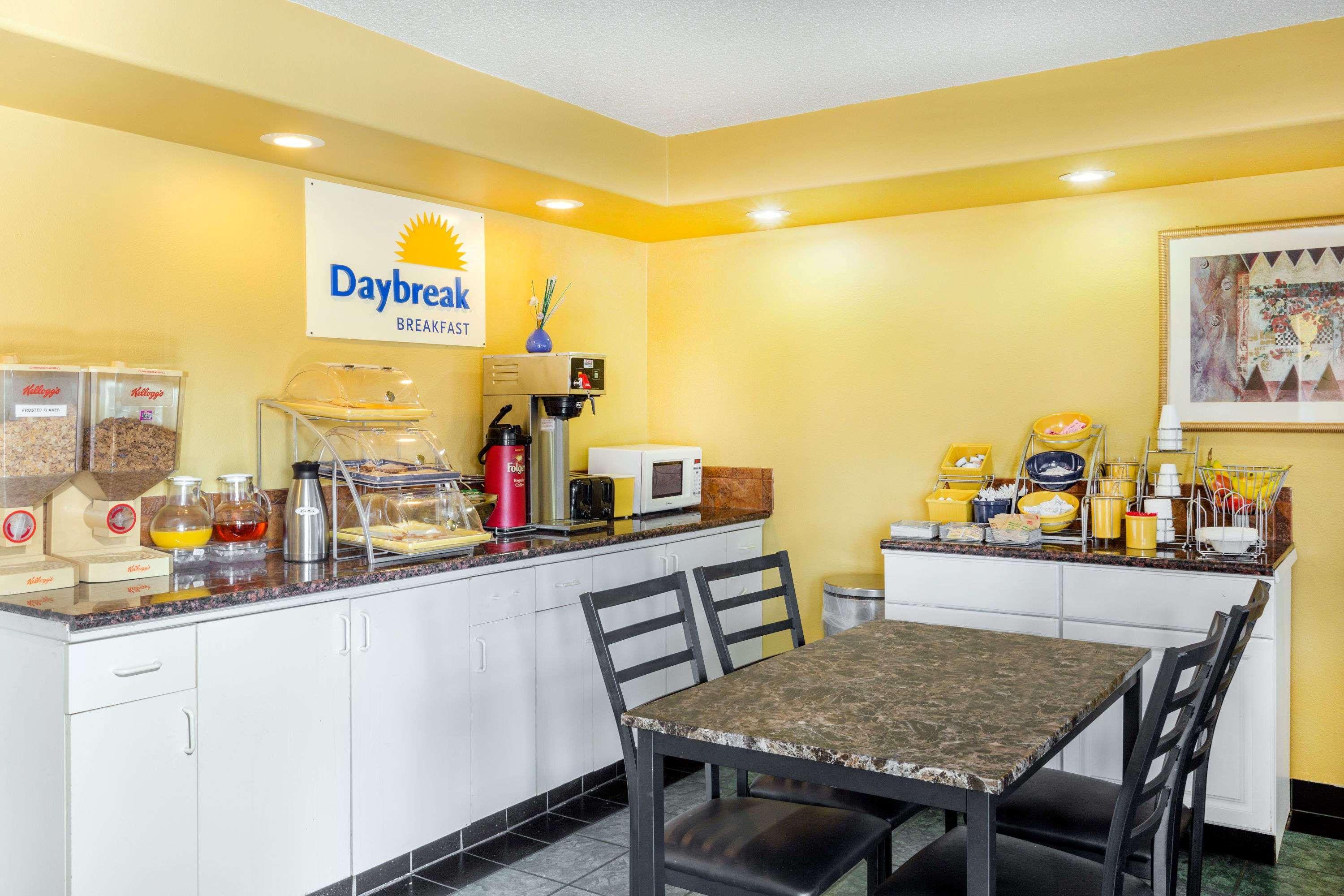 Days Inn By Wyndham Red Bluff Extérieur photo