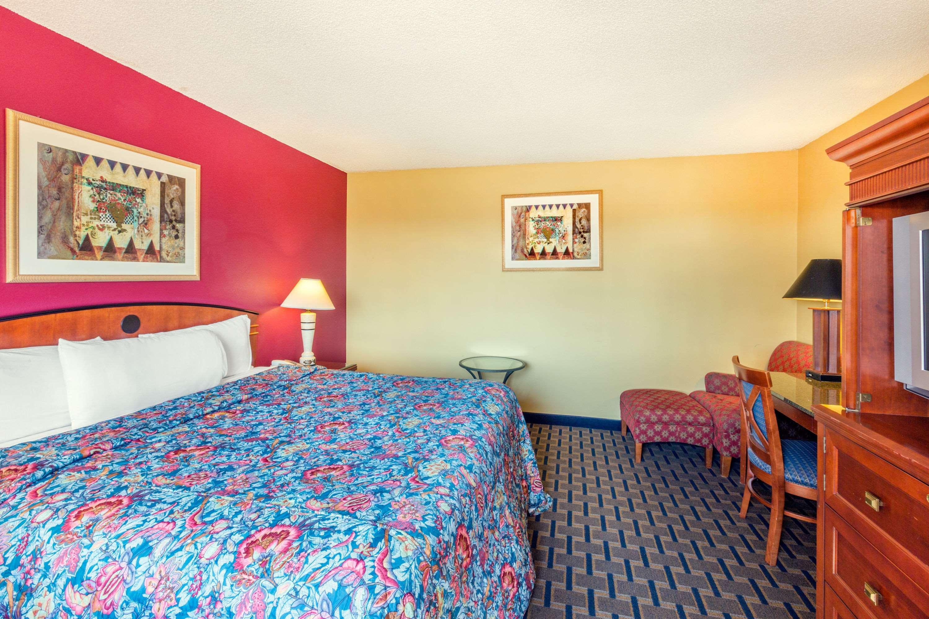 Days Inn By Wyndham Red Bluff Extérieur photo