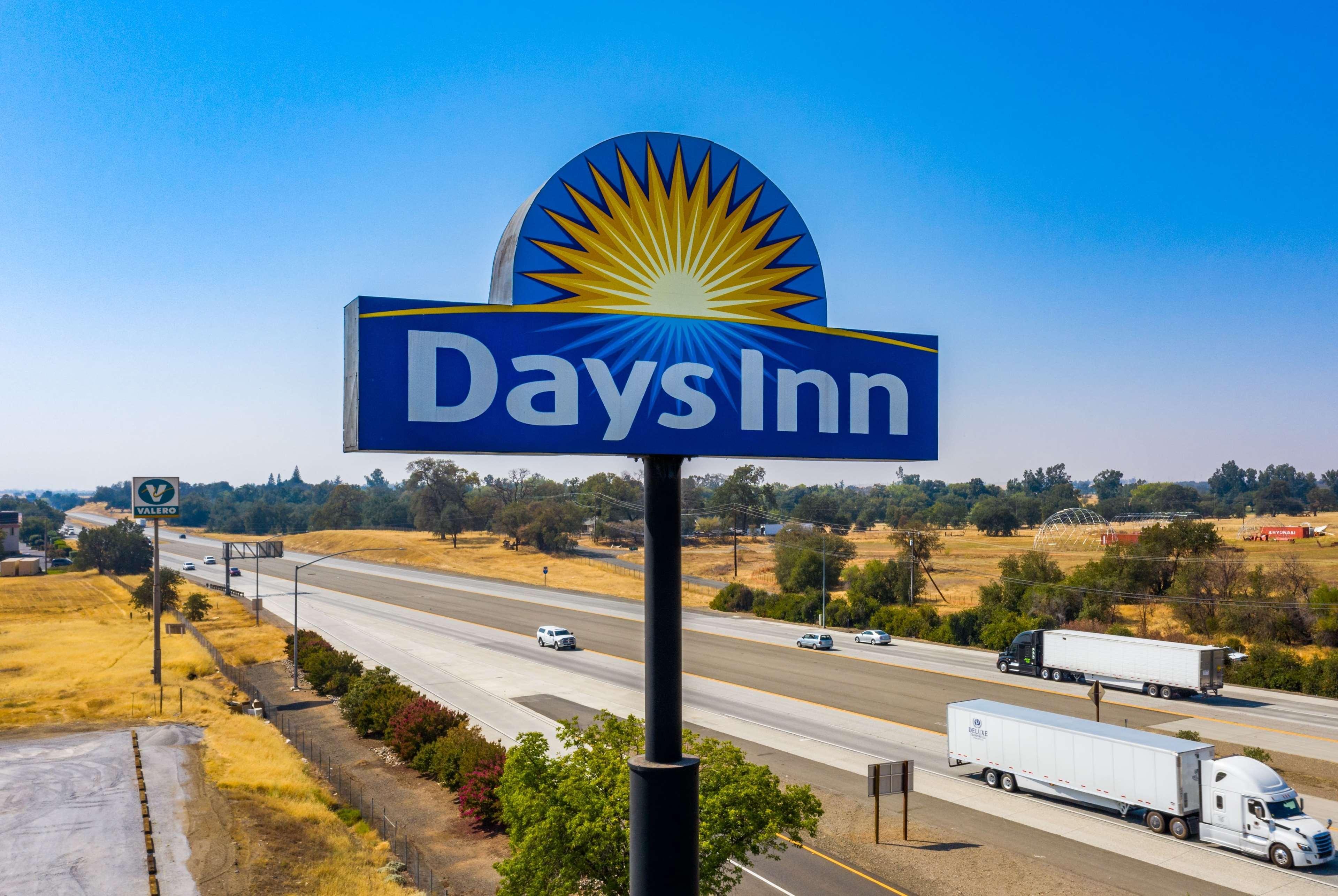 Days Inn By Wyndham Red Bluff Extérieur photo
